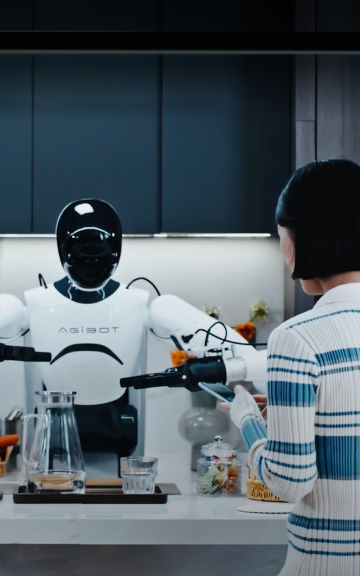 行业首款！太阳成集团tyc发布具身智能一站式开发平台Genie Studio